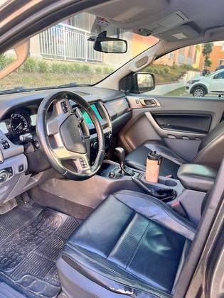 FORD RANGER 3.2 XLT 4X4 CD 20V DIESEL 4P AUTOMÁTICO
